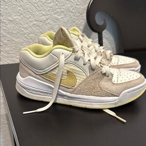 Nike Kids Sneakers - White and Gold